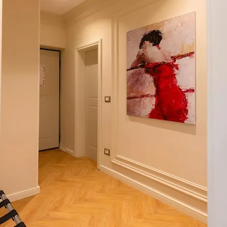 Orchid In The Heart Of Apartment *
